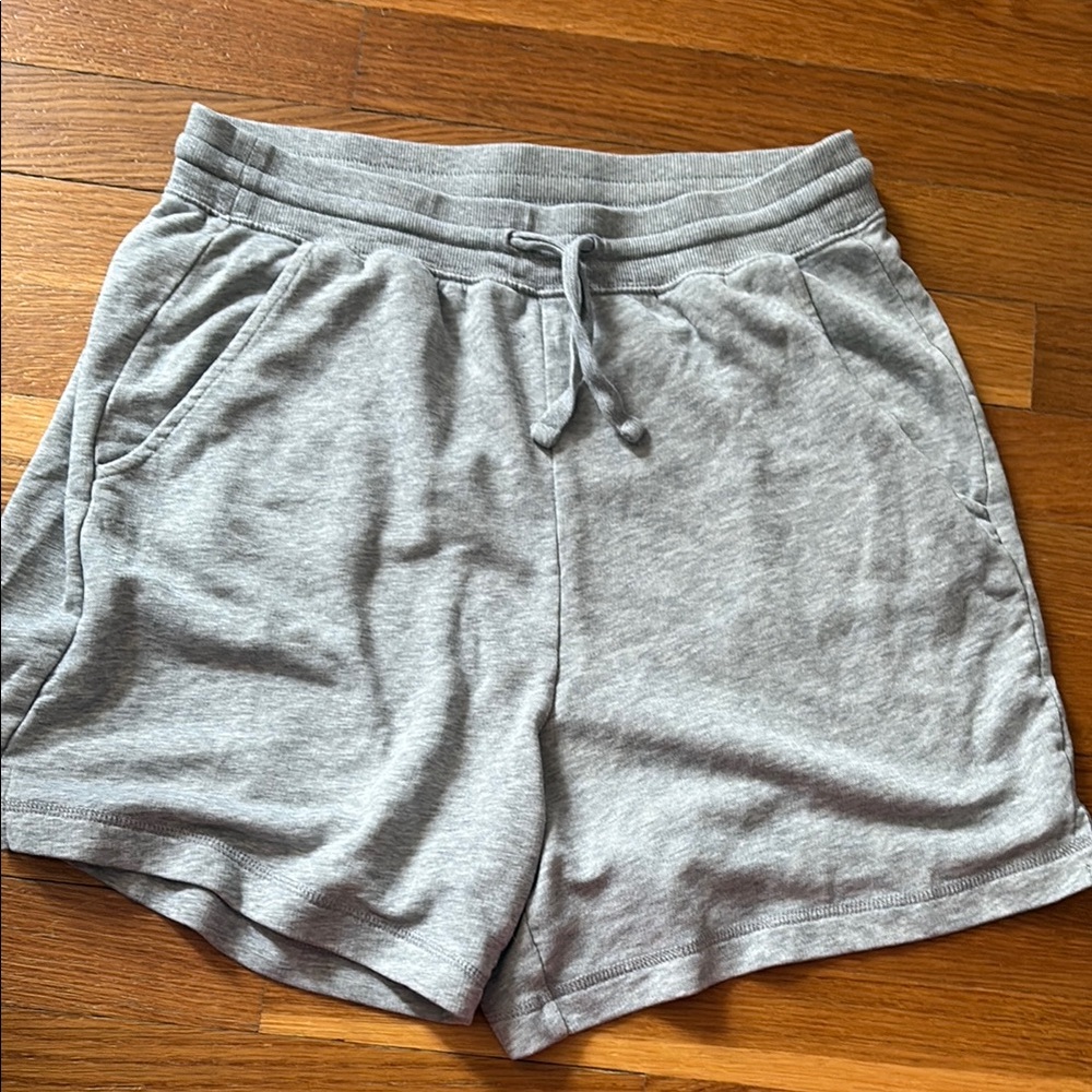 Old Navy Gray Athletic Shorts with Relaxed Fit